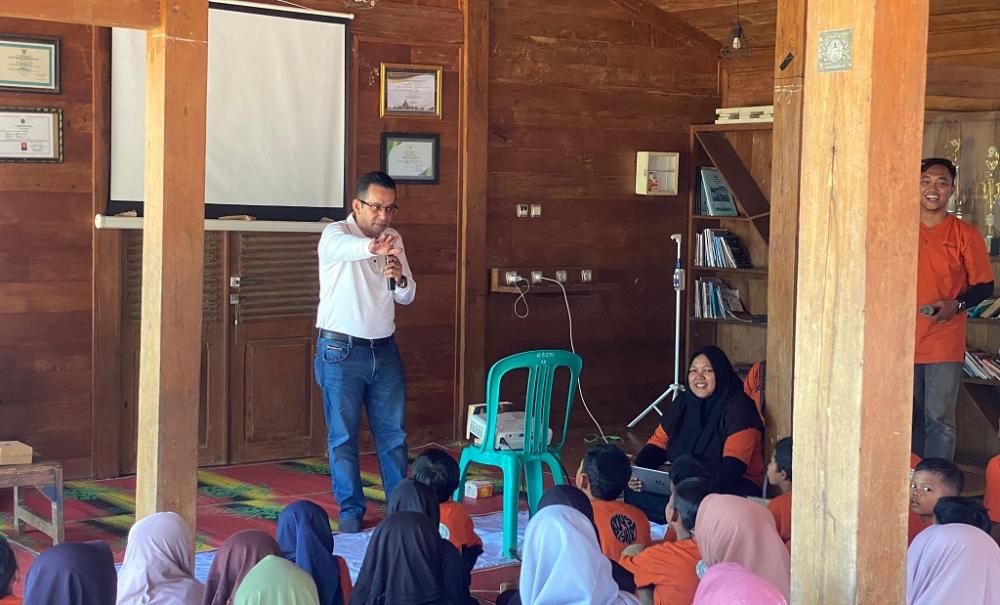 Rizal Bawazier Ajak Puluhan Anak Thalasemia Dolan Bareng di Deswita Pandansari Batang