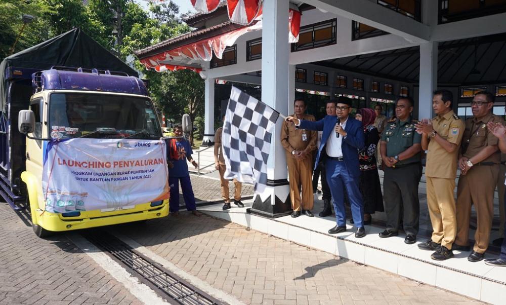 Pemkab Batang Mulai Salurkan Bantuan Pangan Beras Kepada 59.671 KPM