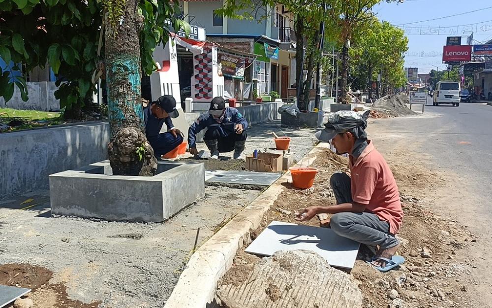 Tata Pedestrian, DPUPR Batang Upayakan Kenyamanan Pejalan Kaki