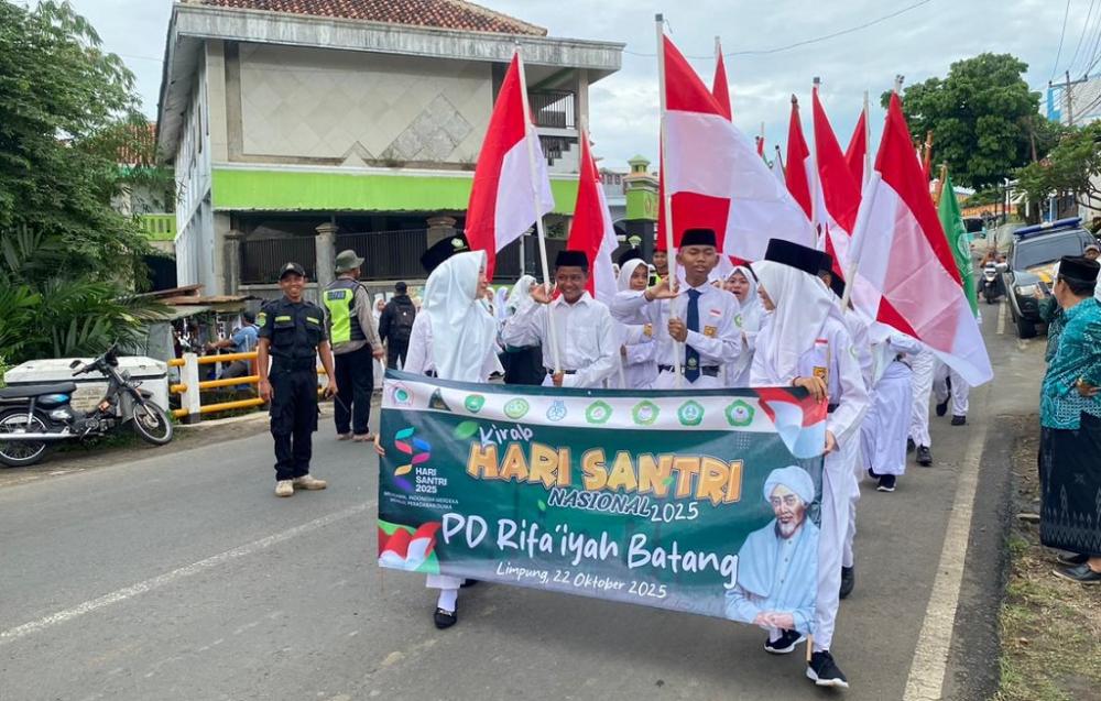 Hari Santri, Ribuan Siswa di Batang Hidupkan Spirit KH Ahmad Rifaâ€™i