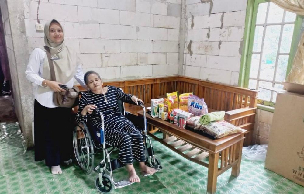 Pemkab Batang Salurkan Bantuan Alat Bantu Untuk Disabilitas dan Lansia