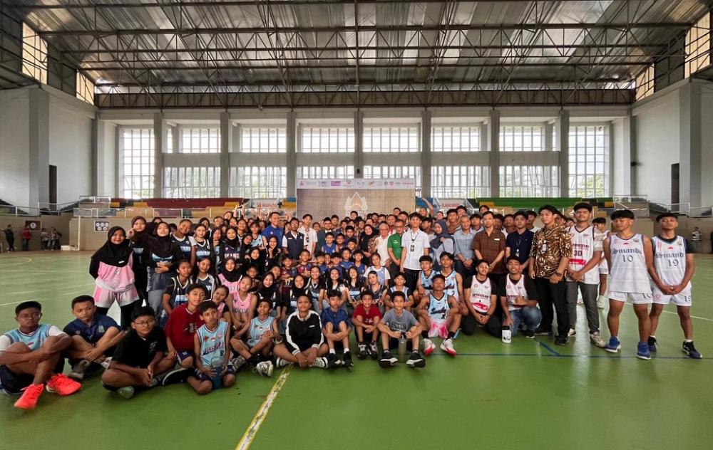 Bupati Batang Buka Nusantara Basketball Competition, Ajang Pembinaan Atlet Muda