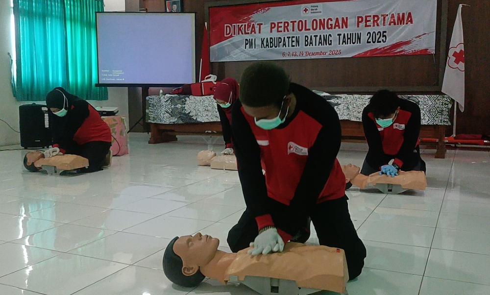 Korps Sukarelawan PMI Batang Dalami Metode Pertolongan Pertama