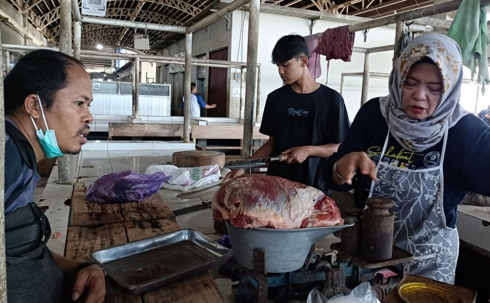 HARGA DAGING DI BATANG STABIL