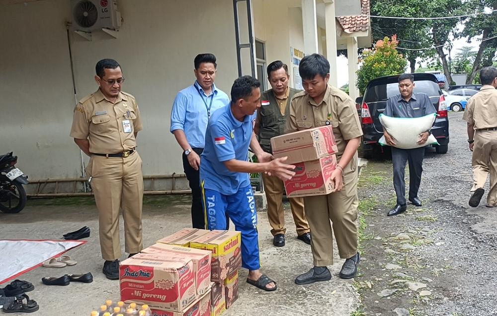 Ringankan Terdampak Banjir, Bank Jateng Batang Salurkan Logistik