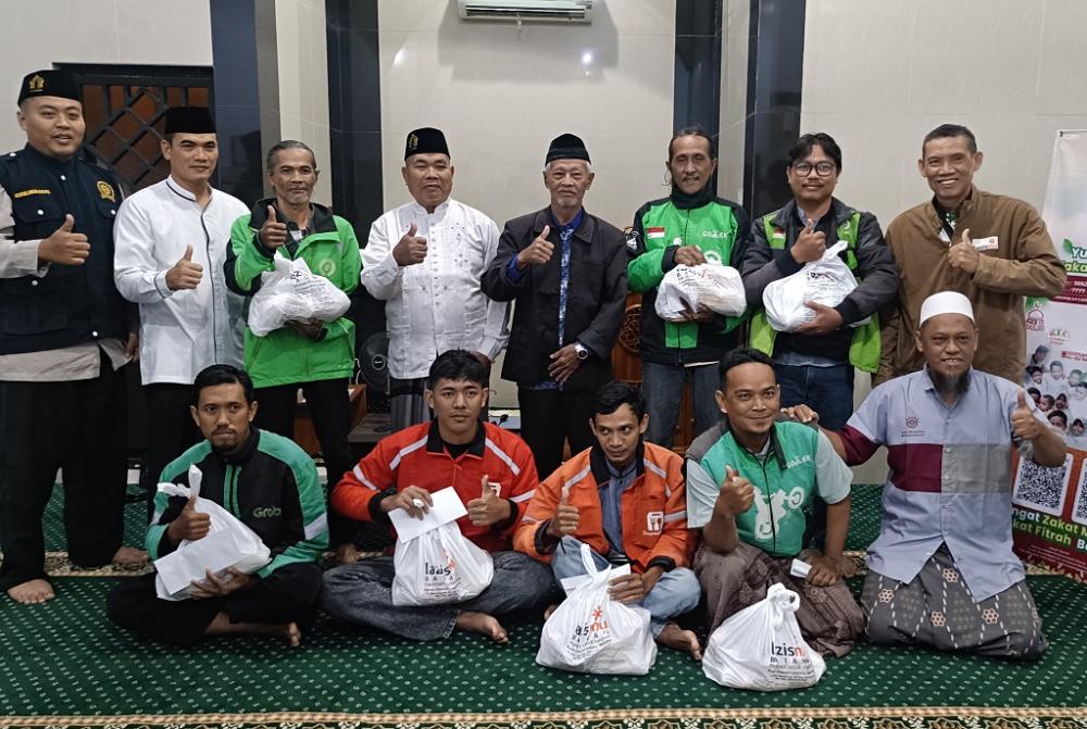 Kajian Iftar Ajak Komunitas Ojek Online Raih Pahala Ramadan