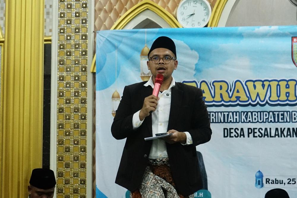 Tarawih Ukhuwah, Bupati Batang Fokus Perbaikan Infrastruktur Desa Pesalakan