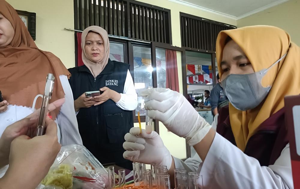 Dinkes Batang Kerahkan Petugas Labkesda Cek Pangan Berpengawet