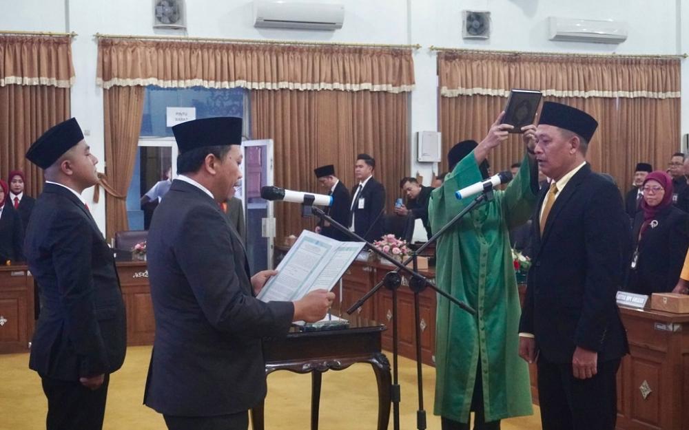 Dilantik Anggota DPRD PAW, Wabup Batang Minta Eko Santoso Perjuangkan Aspirasi Rakyat