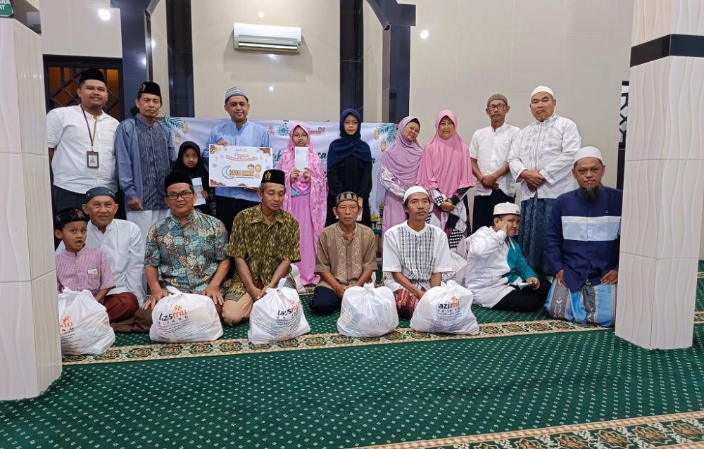 Gandeng Lazismu, Masjid Al Haadi Santuni Puluhan Yatim dan Duafa