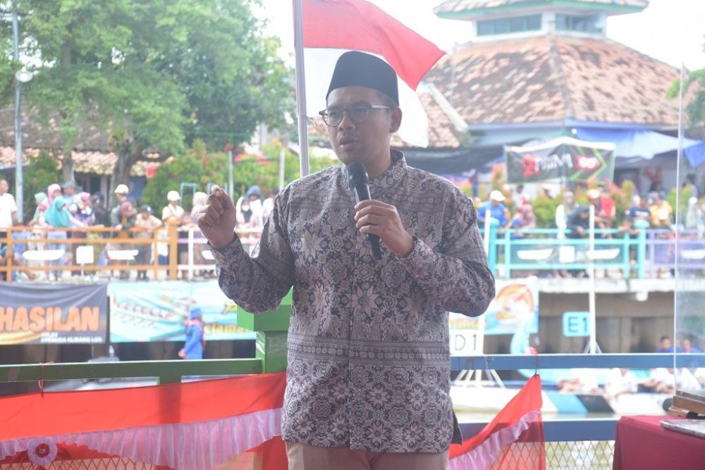 Berikan 2 Perahu, Pemkab Batang Dorong Lomba Dayung Klidang Lor Masuk Event Nasional