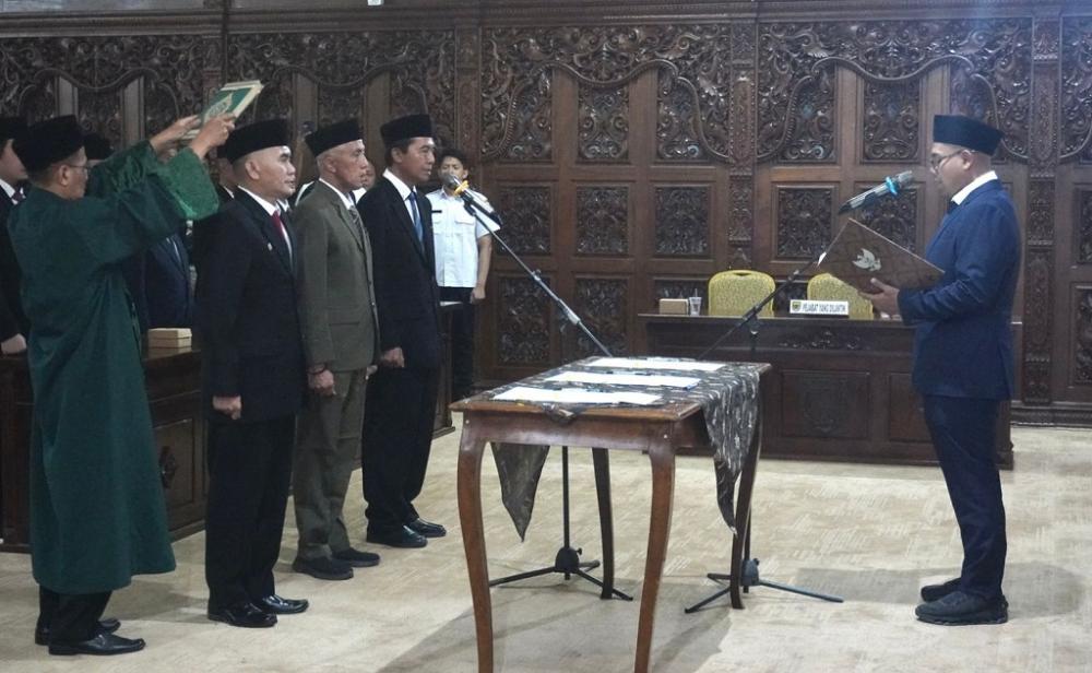 Isi Jabatan Tinggi, Bupati Batang Lantik 3 Pejabat Tekankan Integritas Tinggi