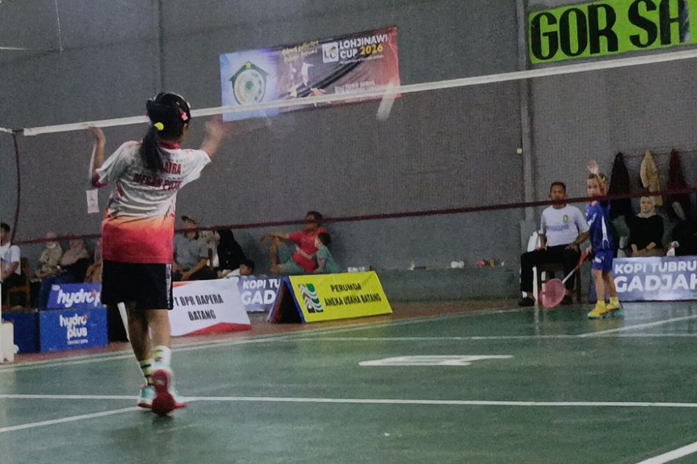 Meriahkan HUT Batang, Ratusan Pebulutangkis Takar Kemampuan di Industropolis Cup