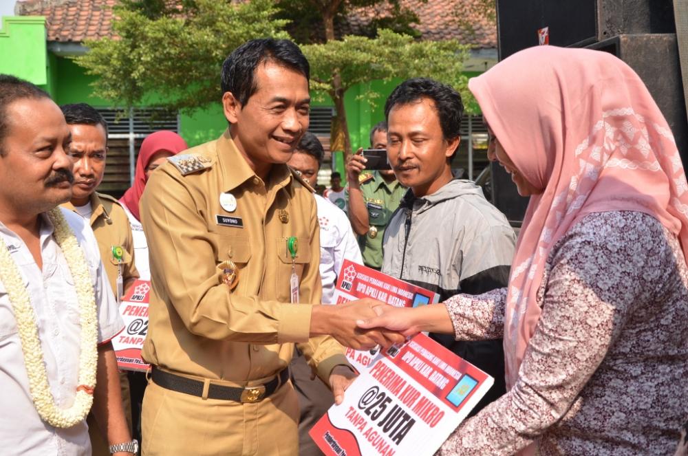 Pedagang Kaki Lima Diperbolehkan Berdagang di Sekolahan