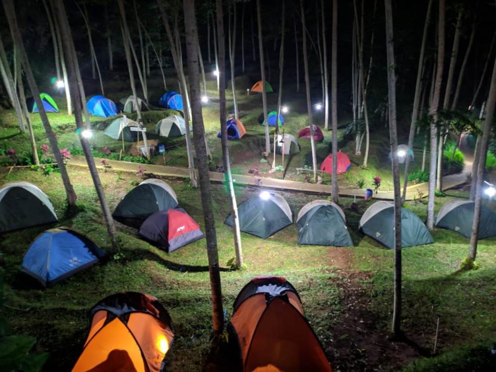 Berkemah dengan Suasana Pedesaan di Agro Wisata Selopajang Batang 