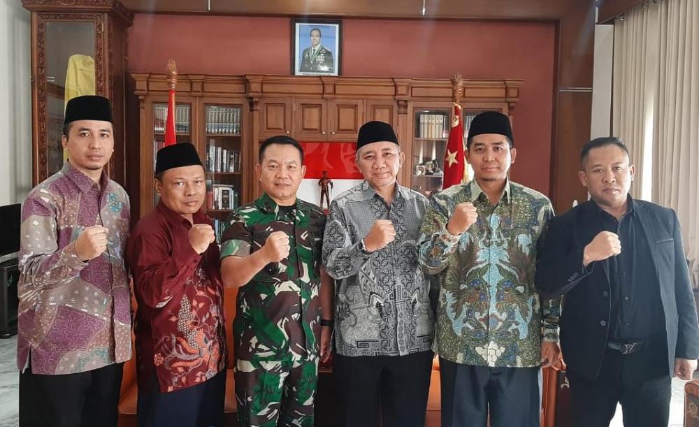 Gubernur Akmil Terima Kunjungan Pimpinan Tazakka