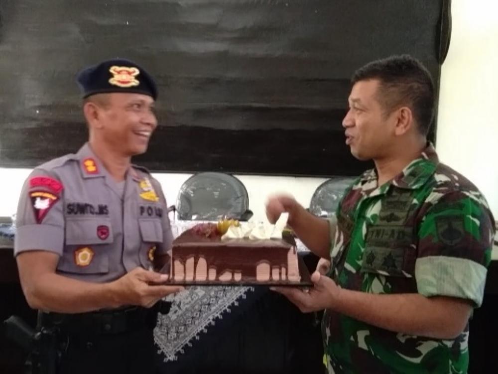 HUT Bhayangkara Ke-73, Dandim Batang Berikan Kejutan Jajaran Detasemen Brimob Pelopor B Pekalongan