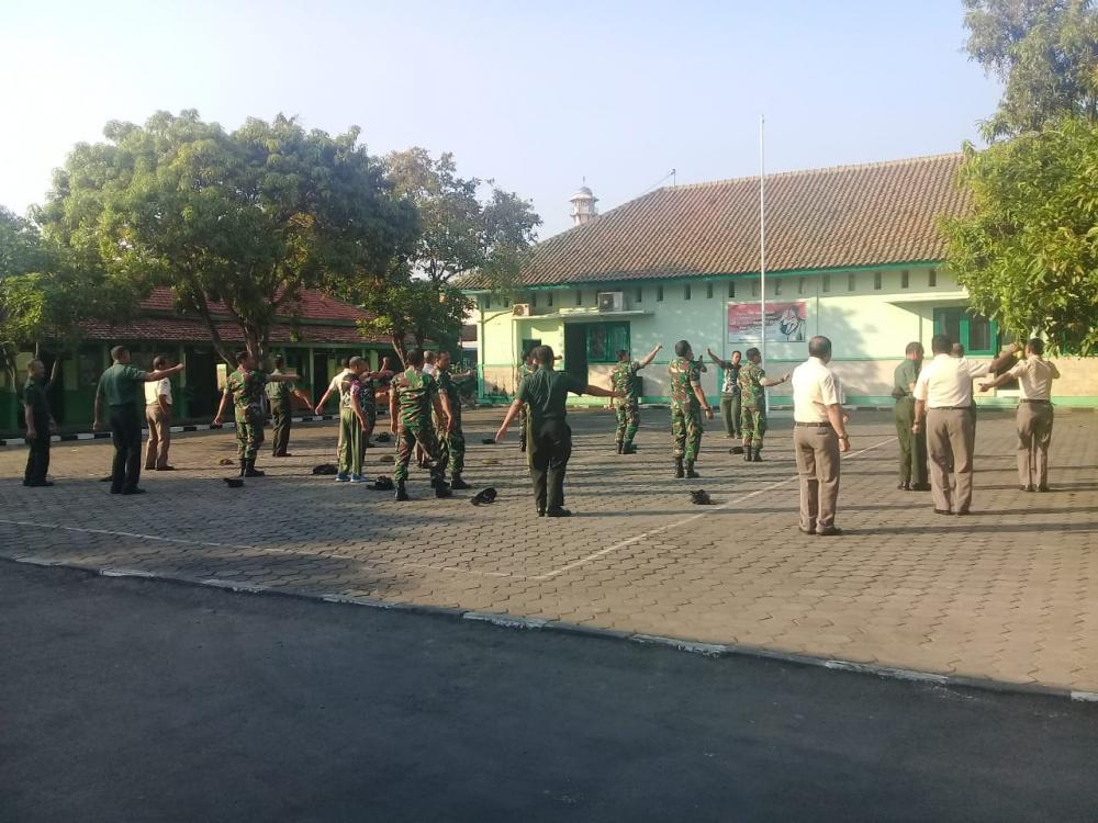 Kasdim Pimpin Apel Pagi dan Senam Sebelum Bekerja