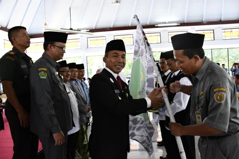 Calon Jamaah Haji Terima Bantuan Rp1,6 Miliar Dari Pemkab Batang 