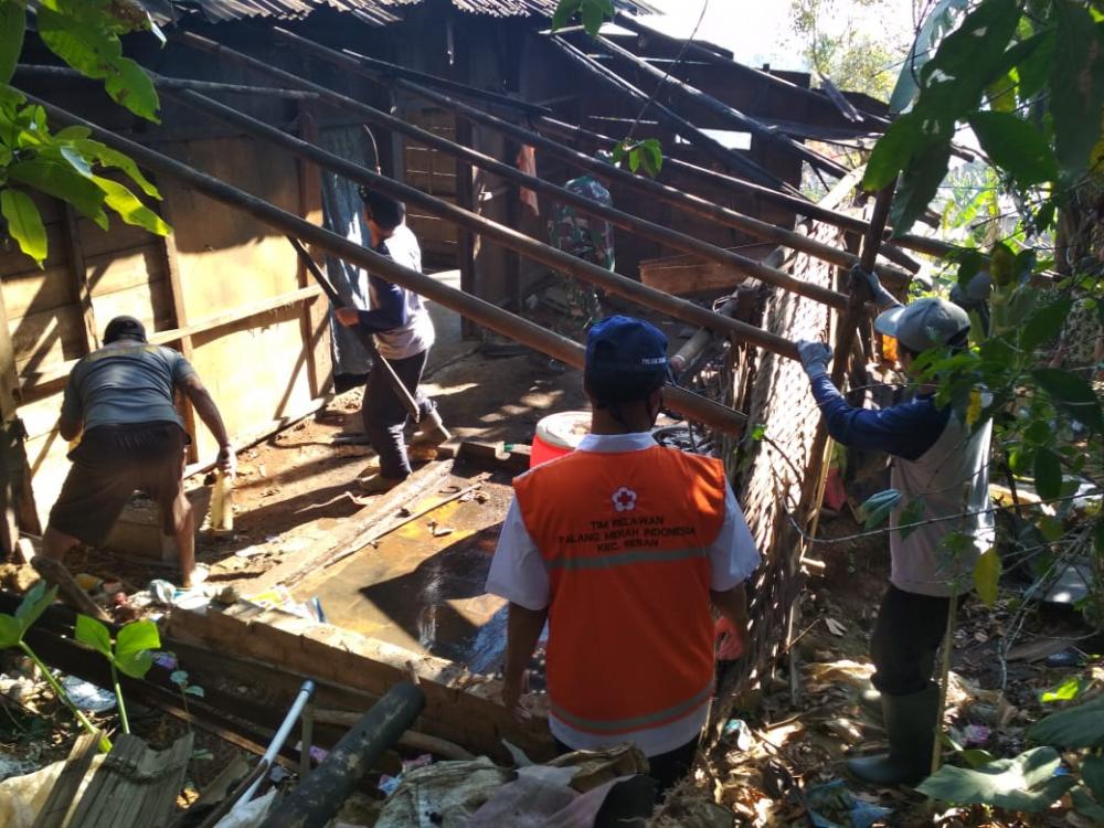 Renovasi Rumah Mbah Sukinah Bawa Senyum Merekah