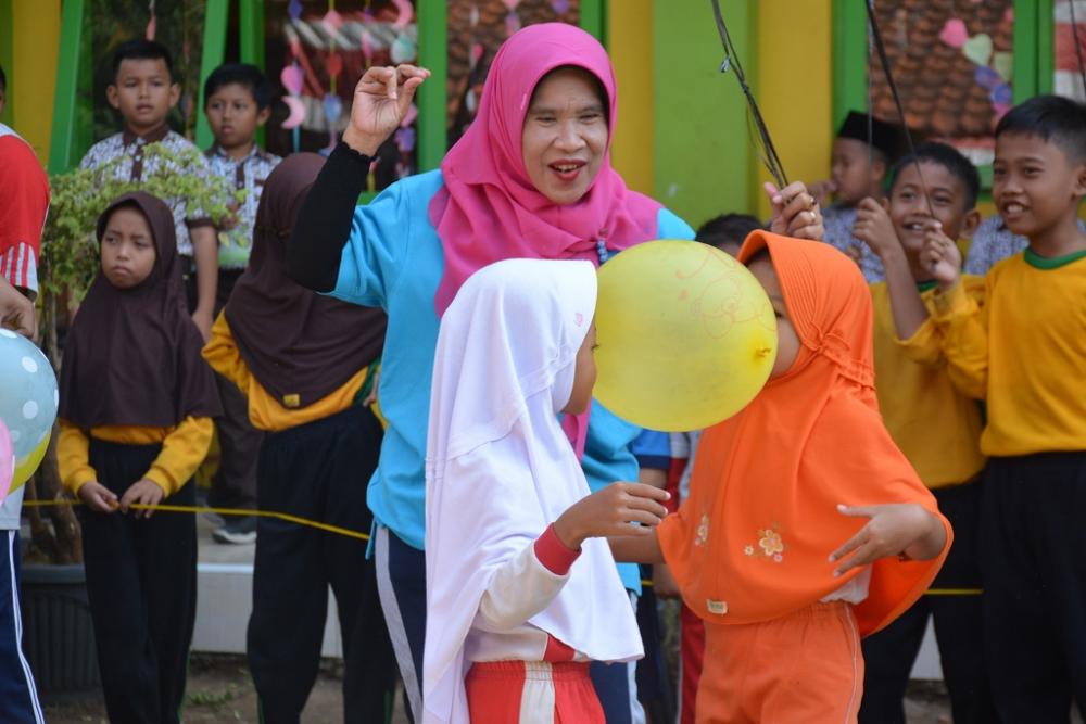 Lomba Peringatan HUT ke-74 RI di Batang