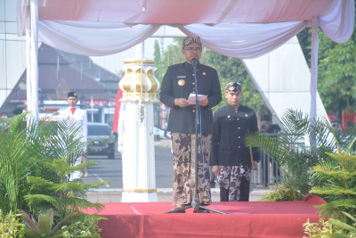 Upacara HUT Ke-60 Batang, Bupati Ajak Warga Perkuat Semangat Cinta Daerah