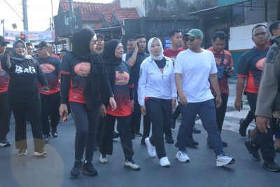 8.000 Warga Meriahkan Fun Walk HUT Ke-60 Kabupaten Batang