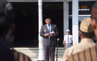 Upacara Hardiknas 2026, Bupati Batang Tekankan Penguatan Karakter dan Kualitas Pendidikan