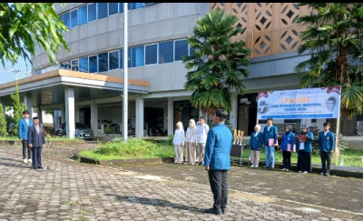 Rayakan Hardiknas, Undip Batang Sematkan Gelar Dosen dan Mahasiswa Favorit