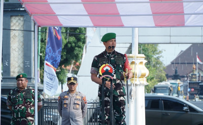 Ribuan Personel Gelar Apel Pengamanan Jelang Kunjungan Presiden Prabowo ke Wonotunggal