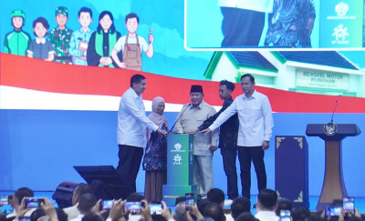 Presiden Prabowo Resmikan Akad Massal 62.710 KPR Rumah Subsidi dan KUR Perumahan di Batang
