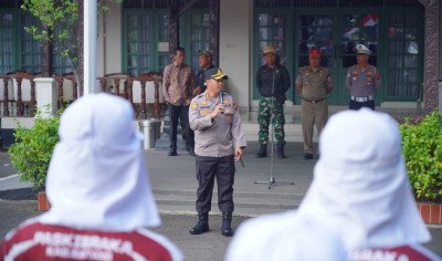 Kapolresta Batang Beri Motivasi Paskibraka Jelang HUT Ke-81 RI, Tekankan Disiplin dan Bijak Bermedia Sosial