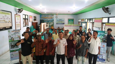 Mahasiswa KKN Undip Luncurkan Mading Edukasi Cegah Penyumbatan Saluran Di Desa Jrakahpayung