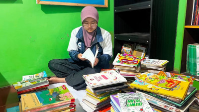 Berita Pemkab Batang Labelisasi berbasis Level pada Perpustakaan Desa Kedungsegog