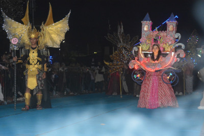 Ribuan Warga Saksikan Batang Night Carnival, Jadi Momentum Kemerdekaan Berbeda