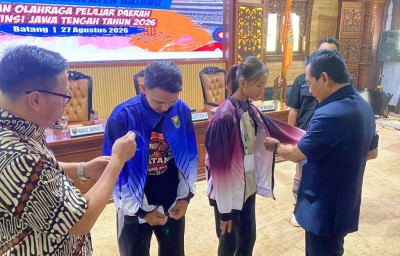 Lepas Kontingen POPDA Jateng 2026, Wabup Batang Minta Atlet Punya Jiwa Petarung