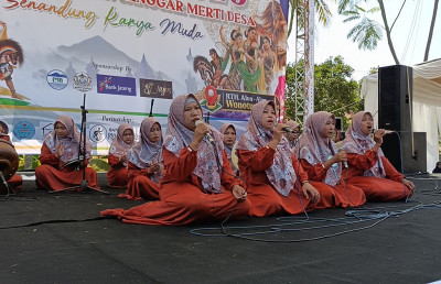 Rampak Rebana Kaum Ibu Meriahkan Wonotunggal Expo