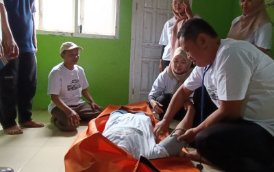 Ancaman Longsor Mengintai, Warga Gringgingsari Sikapi dengan Simulasi