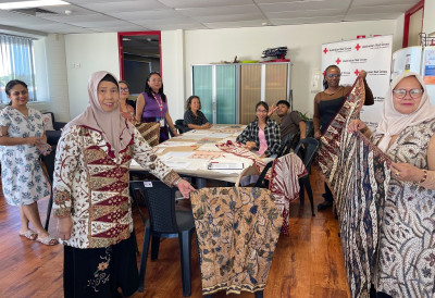 Diundang ke Darwin Australia, Perajin Batang Pamerkan Batik Rifaiyah