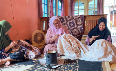 Berita Pemkab Batang Berawal Dari Cinta Dengan Batik Rifaiyah Batang, Tembus Hingga Pameran Darwin Australia