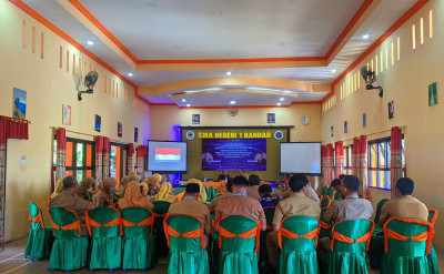 Bangun Ekosistem Positif, Pendidik SMAN 1 Bandar Ikuti Pelatihan Internal