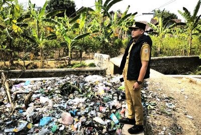 Atasi Sampah Liar yang Dikeluhkan Warga, Plt Camat Tulis Apresiasi Gerak Cepat DLH Batang