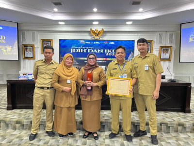Pemkab Batang Raih Penghargaan Pembina Terbaik Pengelolaan JDIH Pemerintah Desa