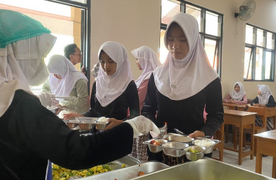 Batang Jadi Pilot Project MBG Prasmanan, Dengan Konsep Makan Sekolah di Jepang