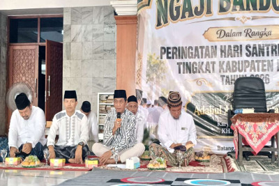Pentingnya Adab, demi Wujudkan Santri Berakhlakul Karimah