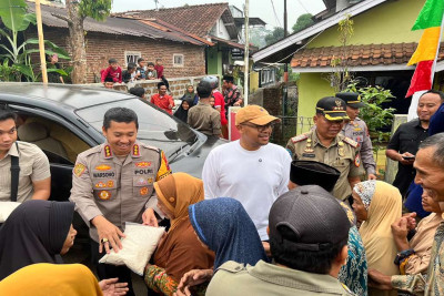 Bupati Batang Prioritaskan Bantuan Pengelolaan Sampah, dalam Sambang Desa