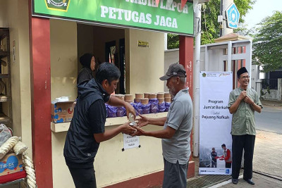 Peduli Pejuang Nafkah, Excellent Zakat Bagikan Sarapan Gratis