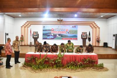 Bangun Generasi Anti Korupsi, Bupati Batang Teken MoU Dengan KPK 
