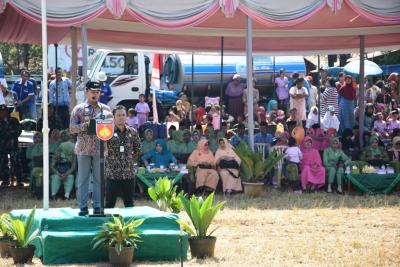 sinergitas-kemanunggalan-tni-dengan-rakyat