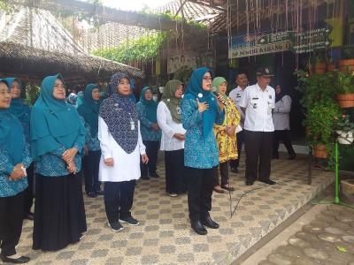 jaga-lingkungan-sekolah-tetap-sehat